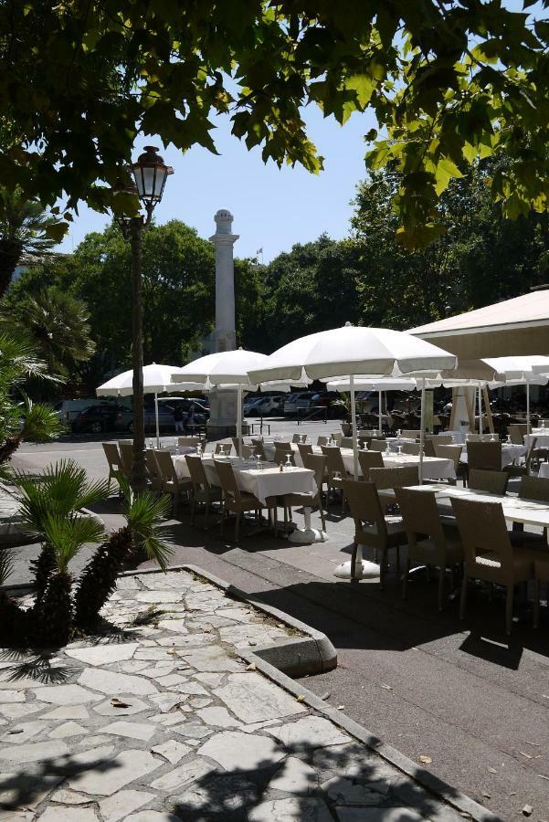 Vieille Ville 1 - Luca'S Apartment, 1 Bedroom, Max 2 Adults And 2 Kids อองทีบส์ ภายนอก รูปภาพ